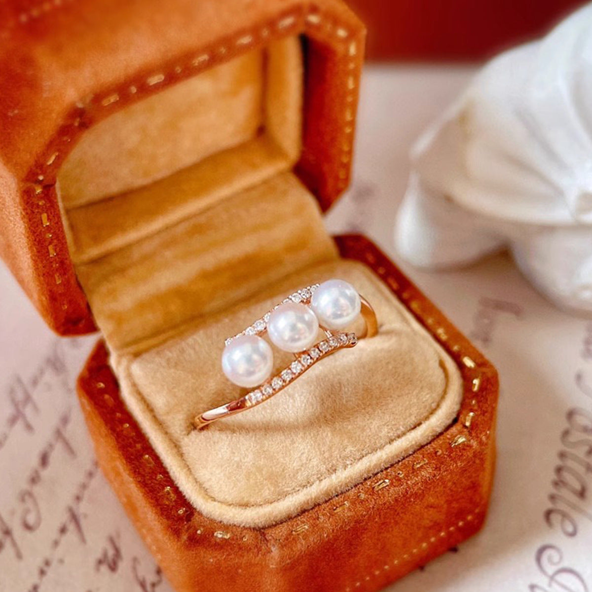 Pearl Ring Full of Diamonds