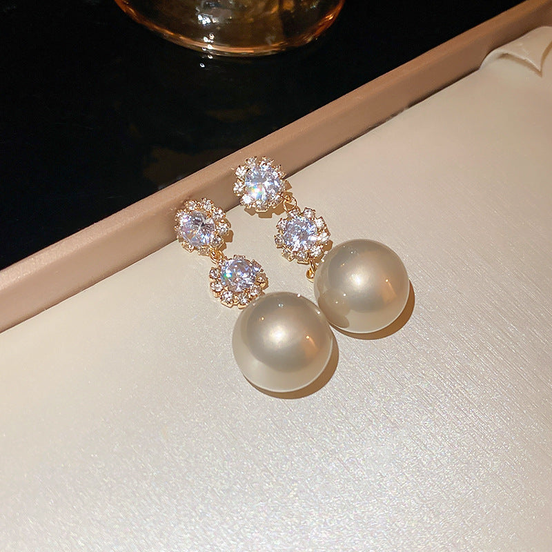 Exquisiteness Drop Earrings