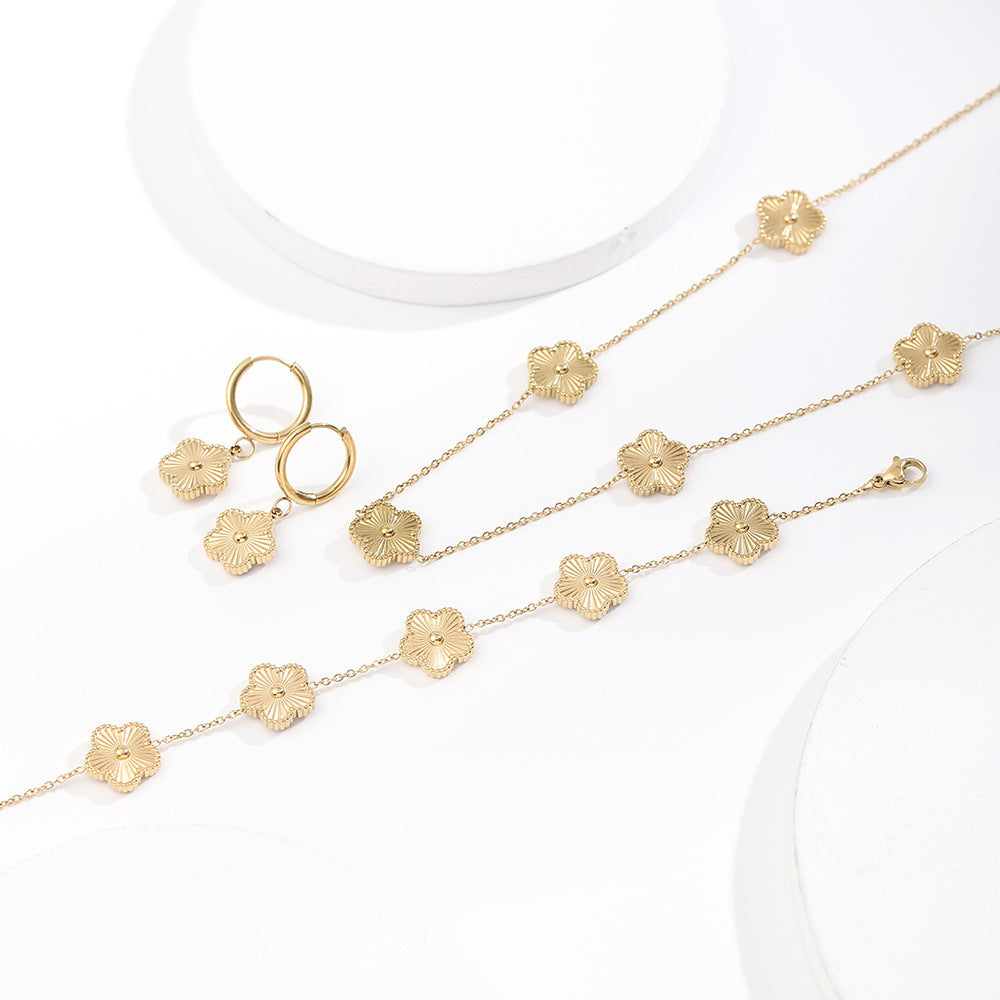 Vintage Clover Bracelet, Necklace and Earring