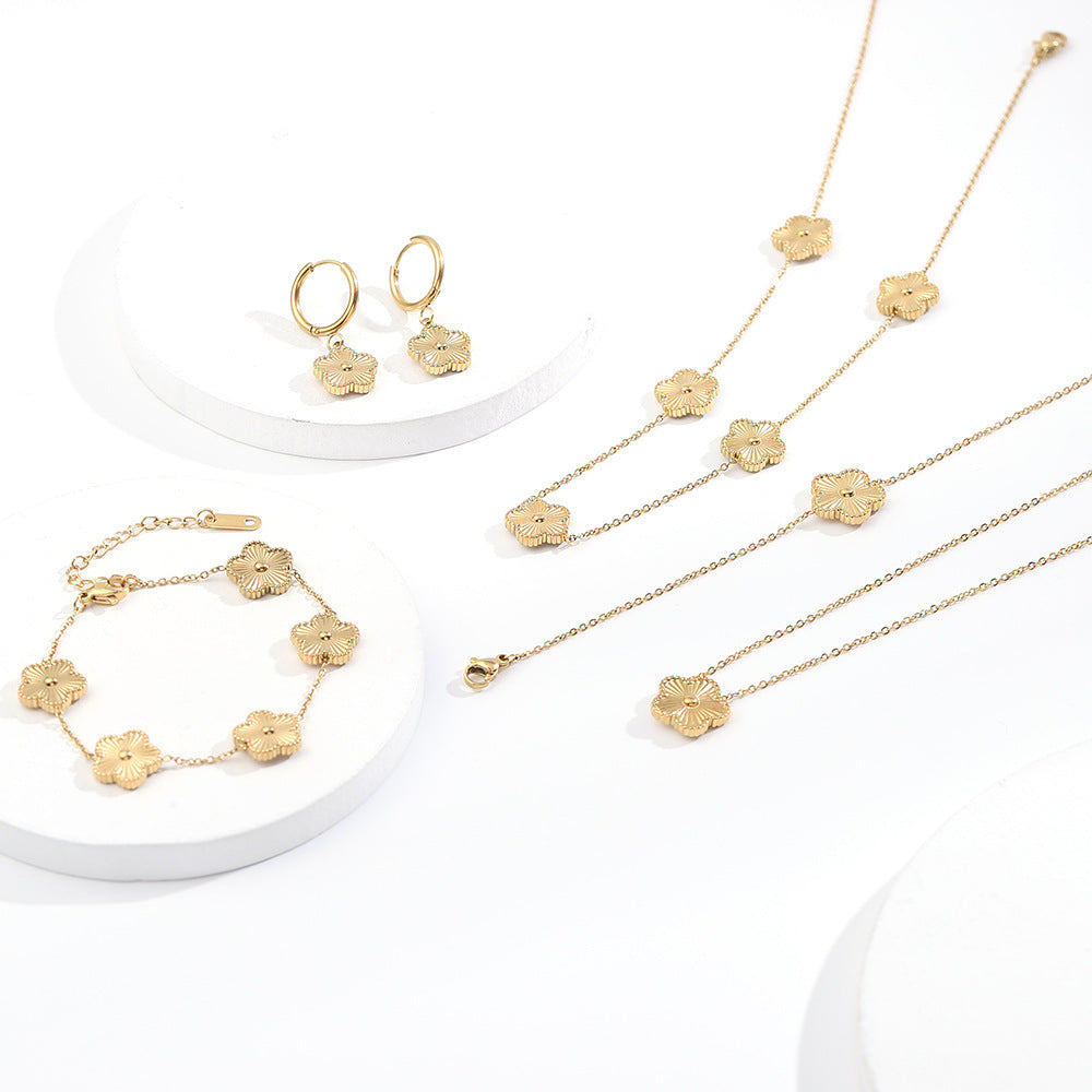 Vintage Clover Bracelet, Necklace and Earring