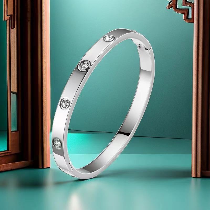 Love Elegance Bracelet