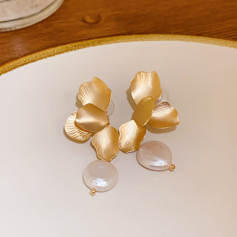 Exquisiteness Drop Earrings