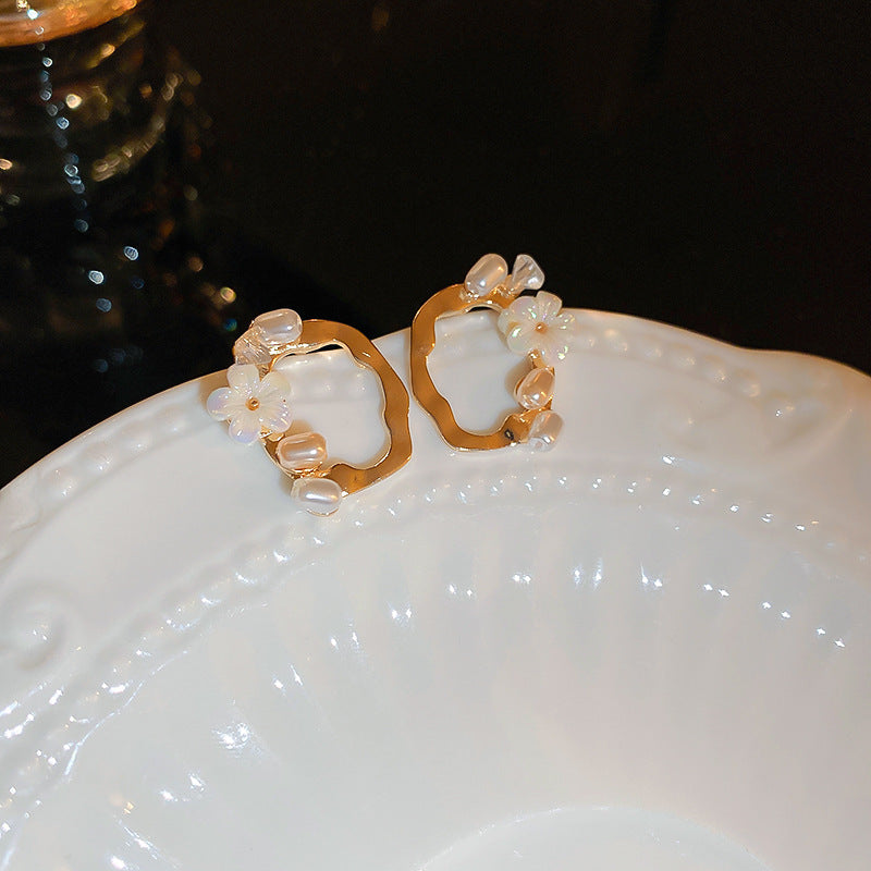 Exquisiteness Drop Earrings