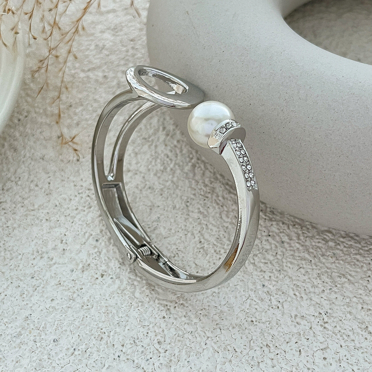 Glamour Rings and bracelets