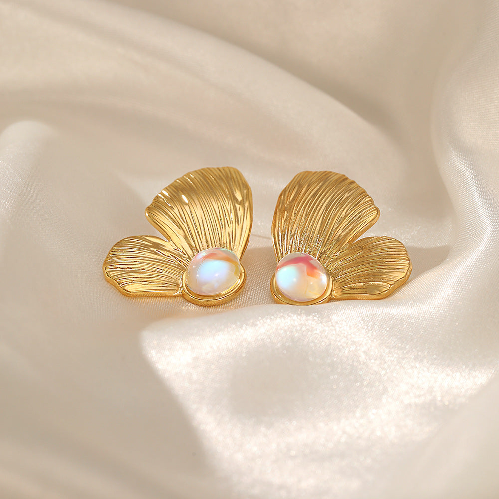 Cross-border fashion butterfly symmetrical stainless steel earrings Personalized fashion INS Internet celebrity exaggerated design sense titanium steel earrings