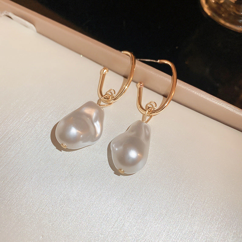Exquisiteness Drop Earrings
