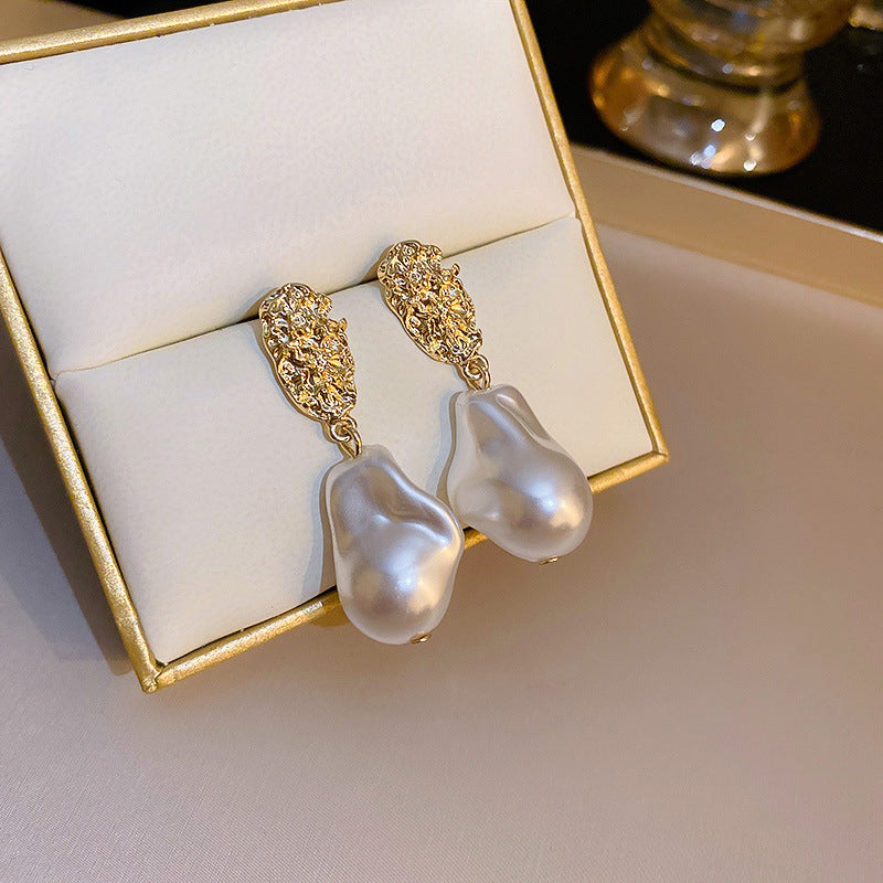 Exquisiteness Drop Earrings