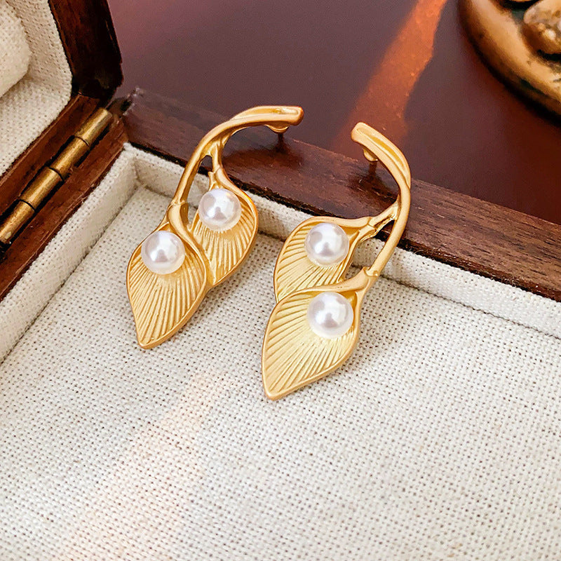 Modern Delicate Dangle Earrings