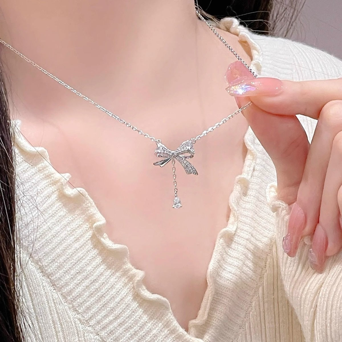 Bow tassel necklace women's trendy versatility sweet temperament niche design sense light luxury water drop pendant collarbone chain