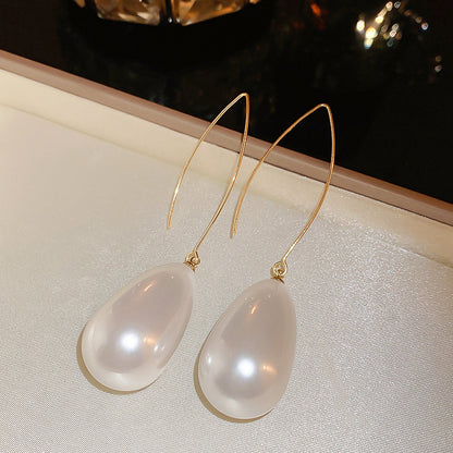 Exquisiteness Drop Earrings
