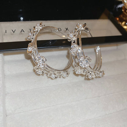 Modern Delicate Dangle Earrings