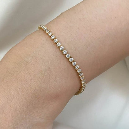 The new cross-border stainless steel diamond bracelets from Europe and the United States are cold and indifferent, and there are many rows of diamond micro-inlaid zircon jewelry, men's and women's hand jewelry