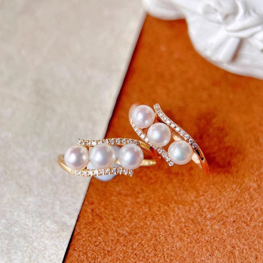 Pearl Ring Full of Diamonds