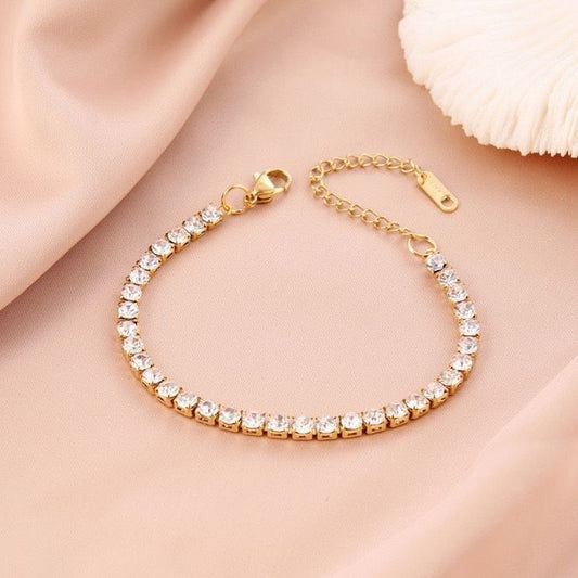 The new cross-border stainless steel diamond bracelets from Europe and the United States are cold and indifferent, and there are many rows of diamond micro-inlaid zircon jewelry, men's and women's hand jewelry