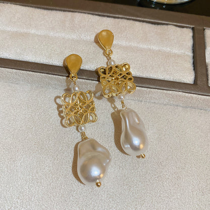 Exquisiteness Drop Earrings