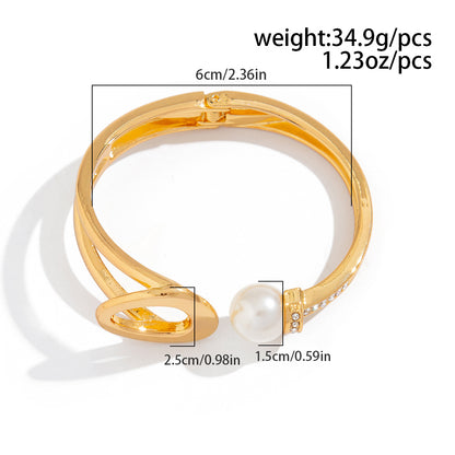 Glamour Rings and bracelets