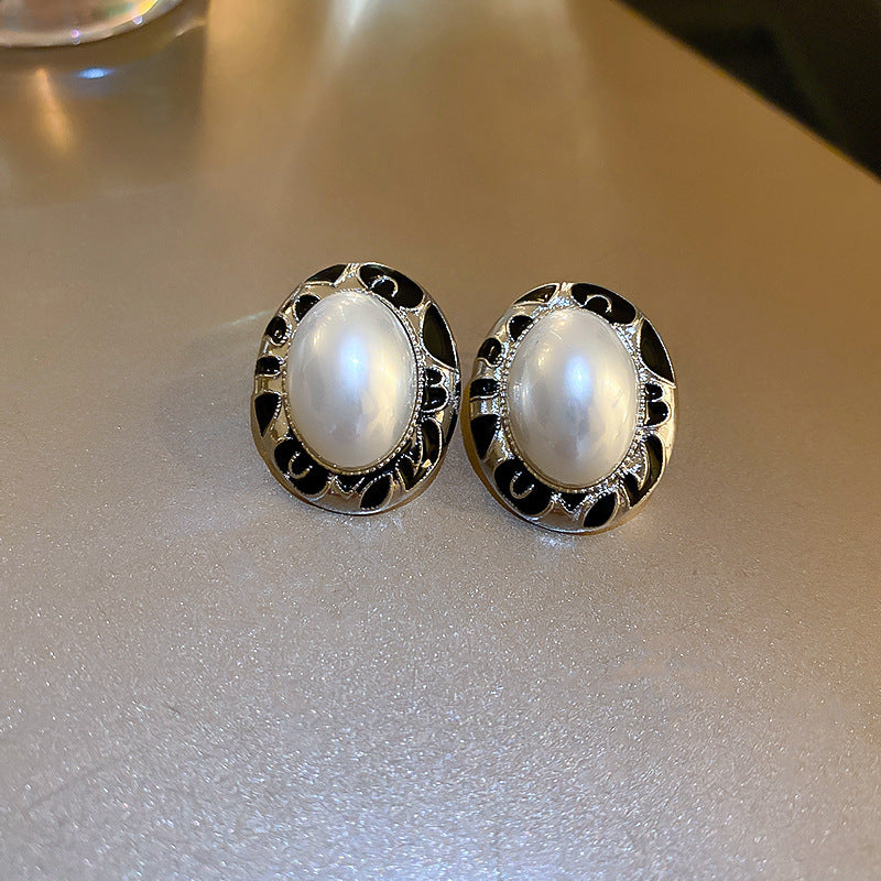 Modern Delicate Dangle Earrings